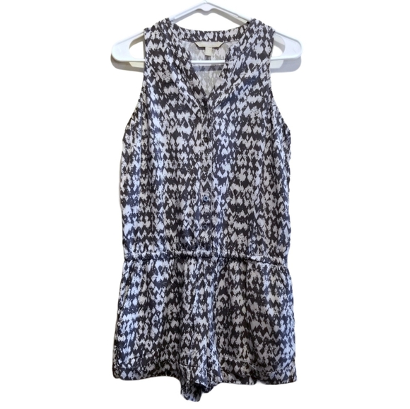 Banana Republic Blue Print Romper - Picture 1 of 9